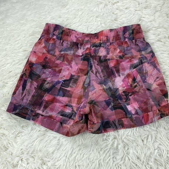 Lululemon Spring Break Away Short *4-way Stretch 3" Sun Dazed Multi Pink - Picture 5 of 6